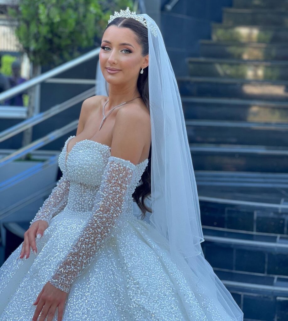 FDB33A95-ABDC-4A9F-A6C8-4DF7CB313DC1